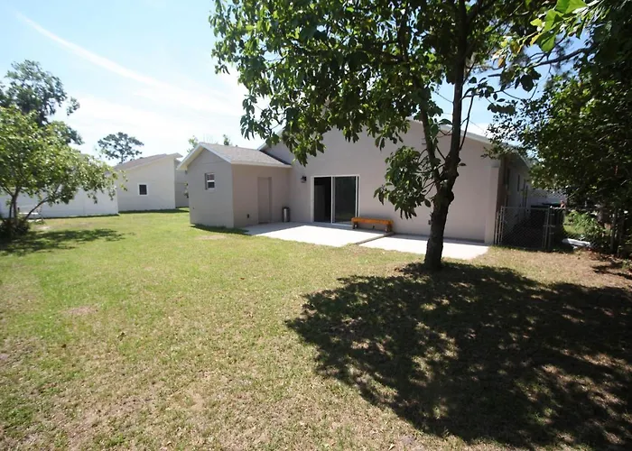 A Beautiful Queen Bedroom
