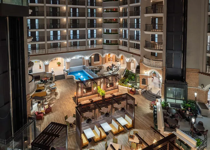 Luxury hotel only: Embassy Suites By Hilton Orlando North