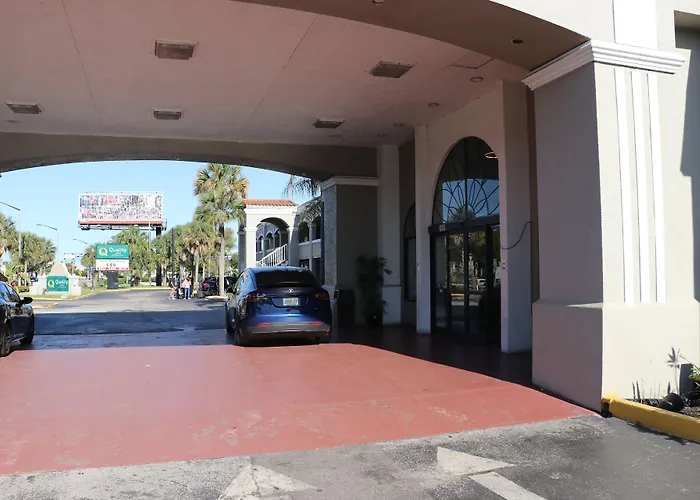 Golf hotel: Howard Johnson By Wyndham Orlando-International Drive