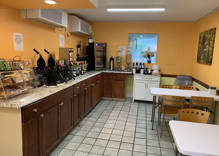 Rodeway Inn Kissimmee - Orlando Maingate West - Free Theme Park Shuttle